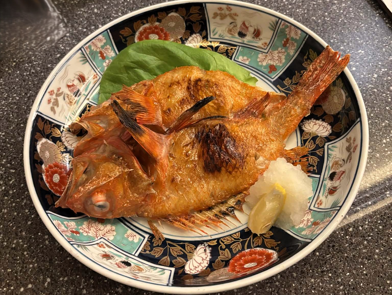 味処なか村
